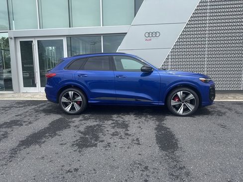 New 2026 Audi SQ5 Premium Plus AWD/4WD image 2
