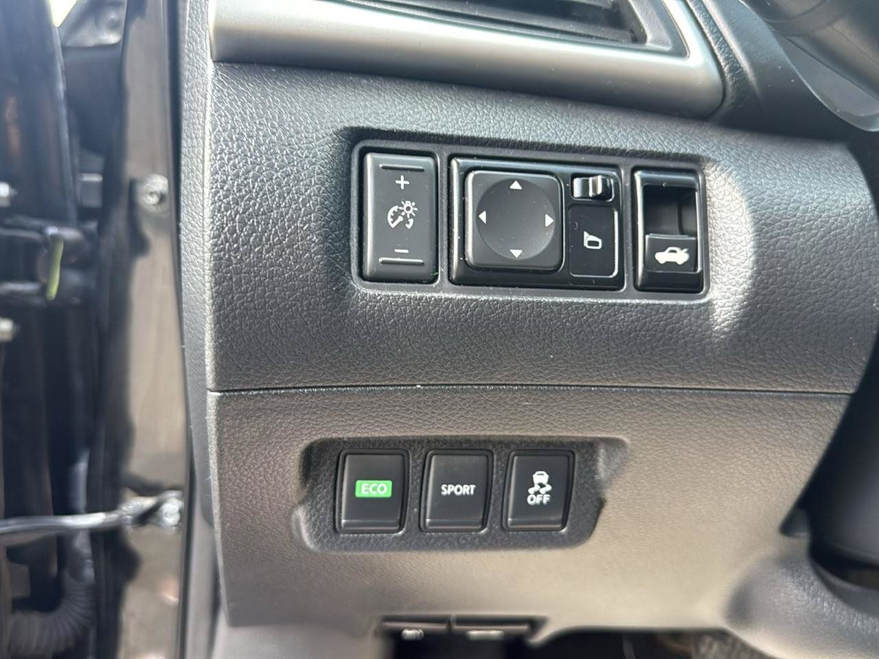 Used 2016 Nissan Sentra S FWD image 21