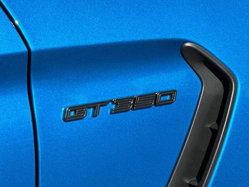 Used 2020 Ford Mustang Shelby GT350 w/ Technology Package image 26