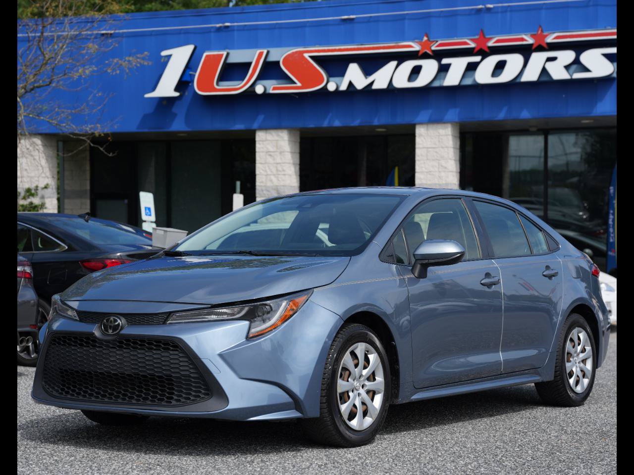 Used 2020 Toyota Corolla LE FWD image 1