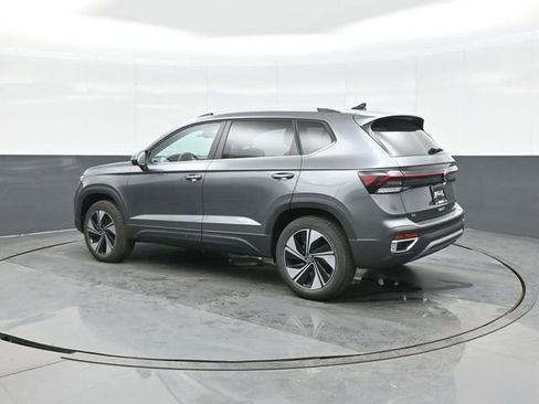 New 2026 Volkswagen Taos SE AWD/4WD image 5