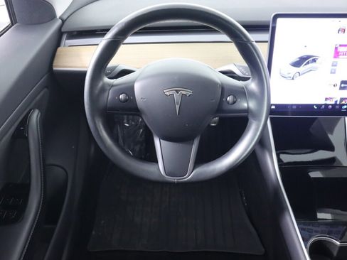 Used 2018 Tesla Model 3 Long Range RWD image 31