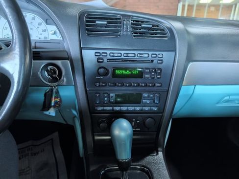 Used 2002 Ford Thunderbird RWD image 18