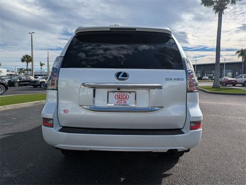 Used 2023 Lexus GX 460 Premium image 5