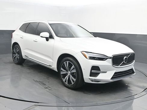 Certified 2023 Volvo XC60 B5 Plus w/ Protection Package Premier image 9