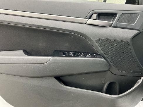 Used 2018 Hyundai Elantra SEL w/ Cargo Package image 20