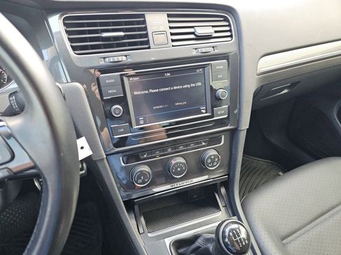 Used 2018 Volkswagen Golf Alltrack S AWD/4WD image 30