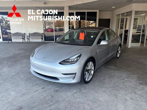 Used 2018 Tesla Model 3 Long Range RWD image 7