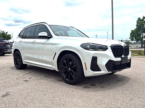 Used 2024 BMW X3 sDrive30i RWD image 3