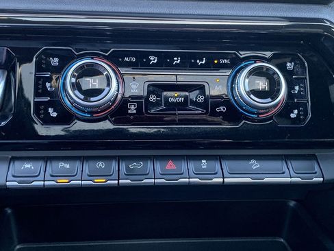 Used 2024 GMC Sierra 1500 AT4 w/ Technology Package image 28