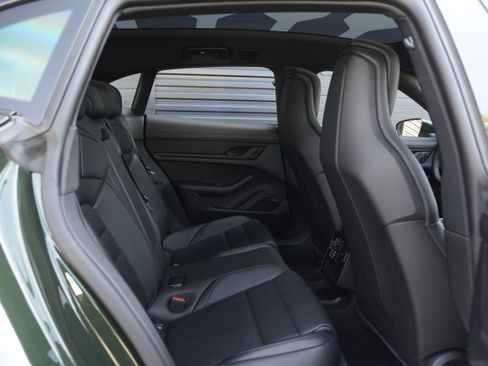 Certified 2025 Porsche Taycan 4 Cross Turismo AWD/4WD image 31