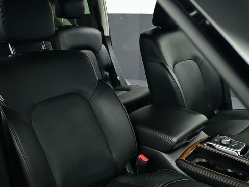 Used 2024 Nissan Armada SL image 25