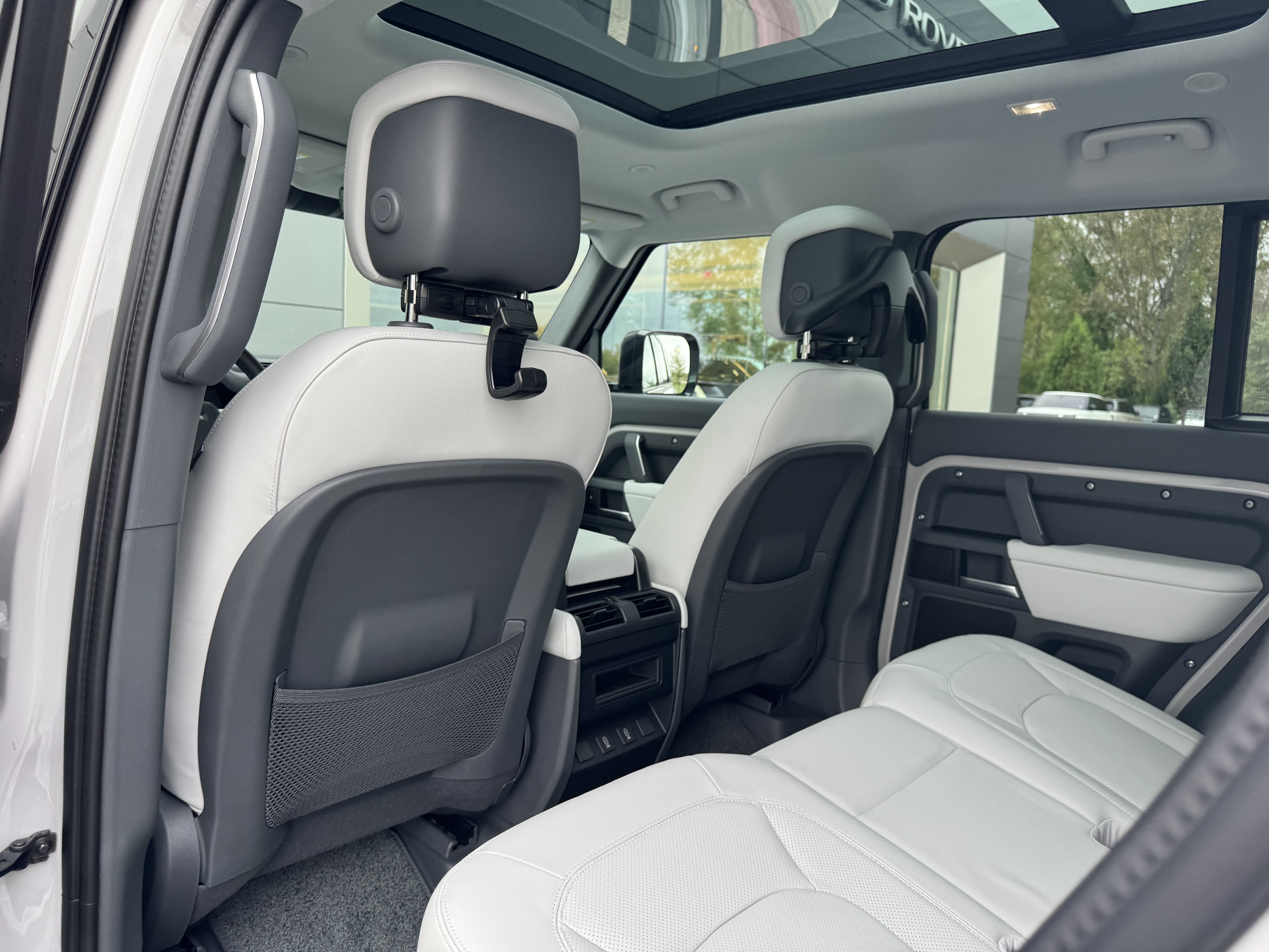 New 2026 Land Rover Defender 110 S AWD/4WD image 26