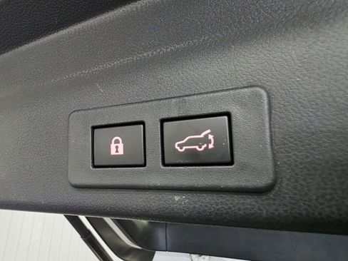 Used 2023 Subaru Ascent Limited AWD/4WD image 21