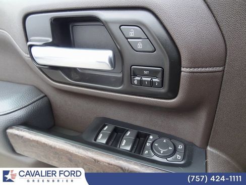 Used 2023 GMC Sierra 3500 Denali image 23