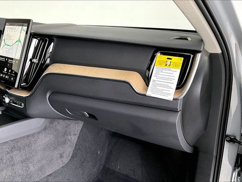 New 2026 Volvo XC60 B5 Core AWD/4WD image 13