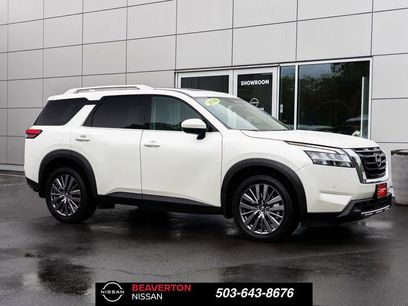 Used 2024 Nissan Pathfinder SL w/ SL Premium Package