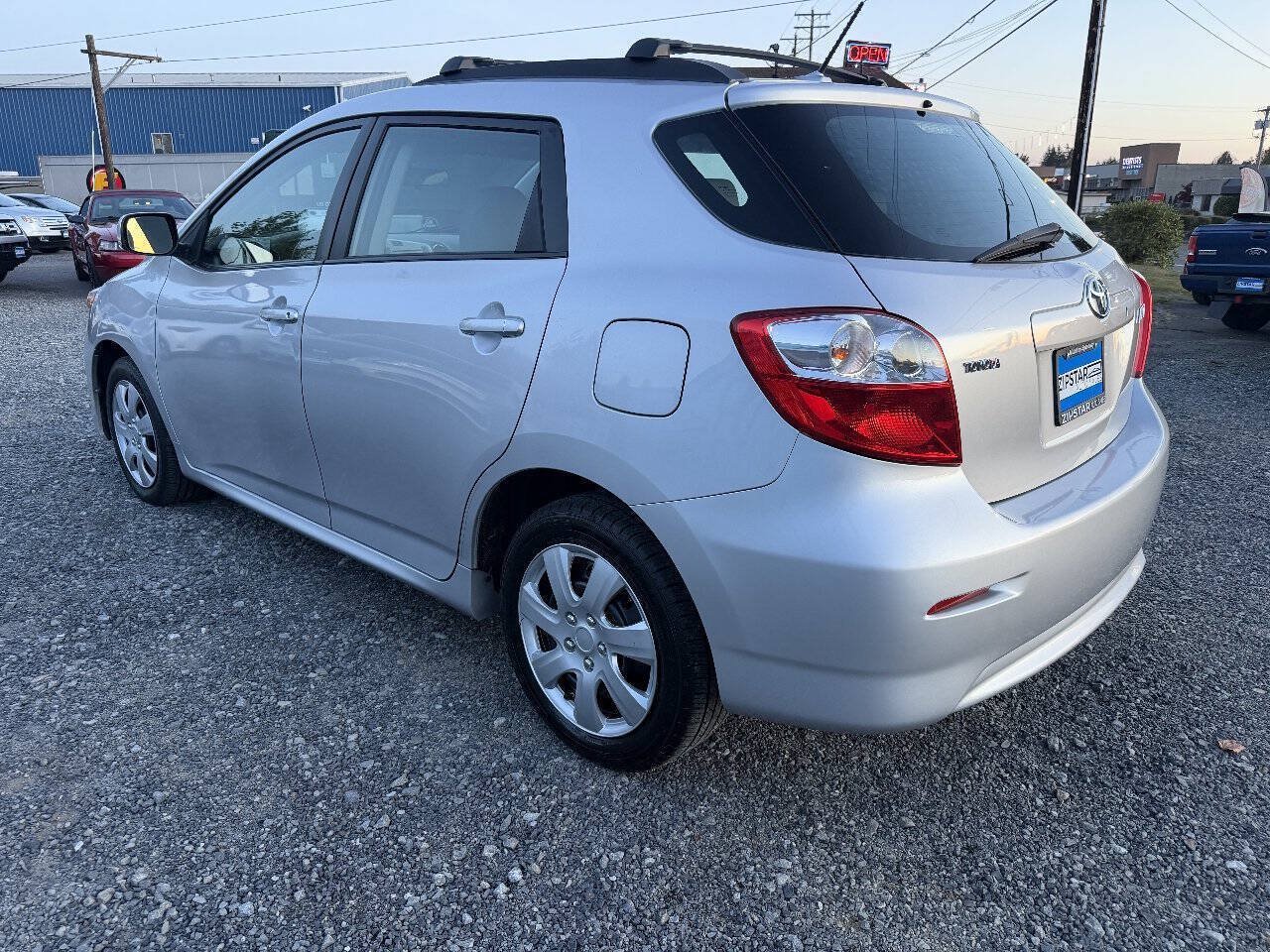Used 2010 Toyota Matrix FWD image 5