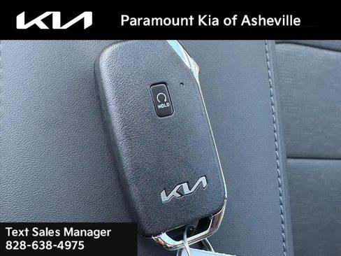 New 2025 Kia Niro SX image 27