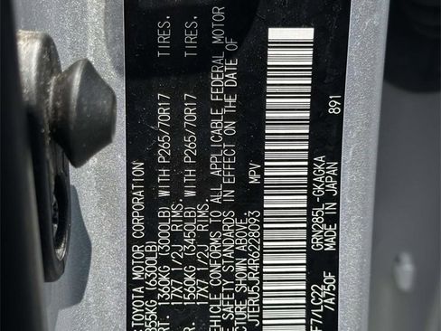 Used 2024 Toyota 4Runner TRD Off-Road Premium image 29