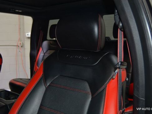 Used 2019 Ford F150 Lariat w/ Equipment Group 502A Luxury image 13