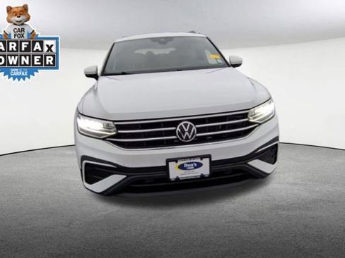 Used 2022 Volkswagen Tiguan SE image 3