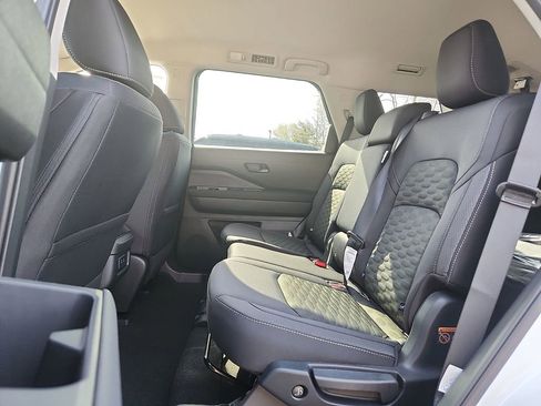 New 2026 Nissan Pathfinder SV AWD/4WD image 5