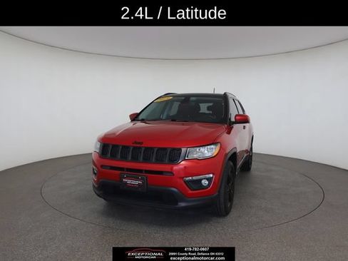 Used 2019 Jeep Compass Latitude FWD image 1