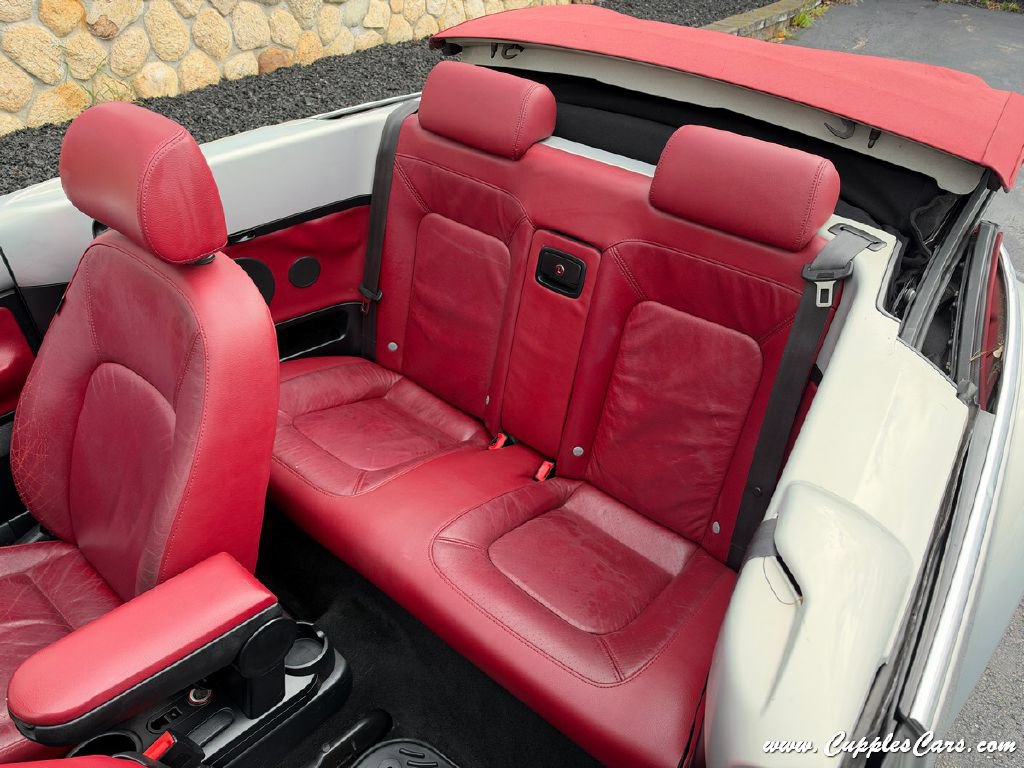 Used 2009 Volkswagen Beetle Blush FWD image 6