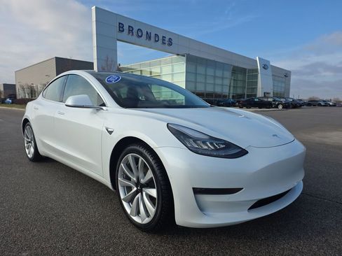 Used 2020 Tesla Model 3 Long Range image 1