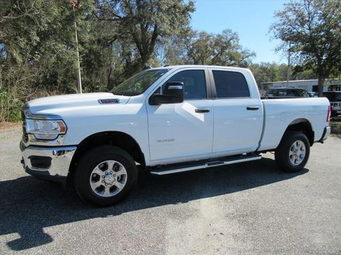 Used 2024 RAM 2500 Big Horn w/ Bed Utility Group image 4