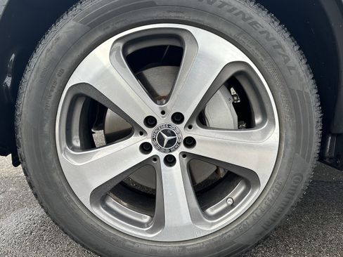 Used 2022 Mercedes-Benz GLC 300 4MATIC image 13