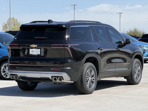 New 2026 Chevrolet Traverse LT image 4