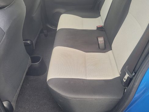 Used 2014 Toyota Yaris LE image 28