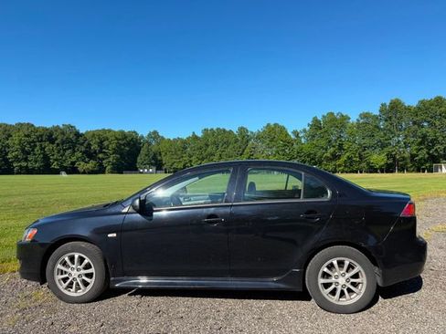 Used 2010 Mitsubishi Lancer ES FWD image 2