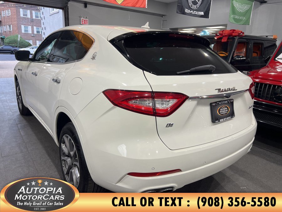 Used 2019 Maserati Levante AWD/4WD image 4
