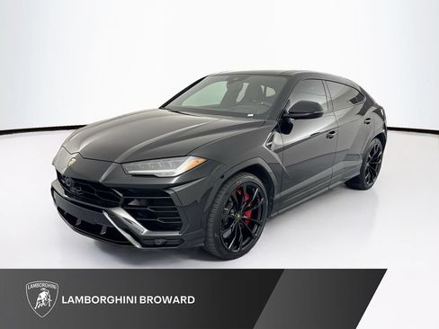Used 2022 Lamborghini Urus AWD/4WD image 1