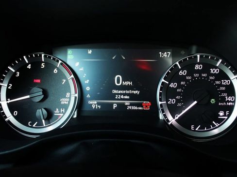 Used 2025 Toyota Highlander XLE AWD/4WD image 22