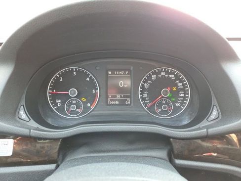 Used 2015 Volkswagen Passat TDI SEL Premium image 13