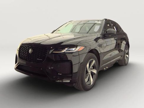 Used 2024 Jaguar F-PACE R-Dynamic S image 3