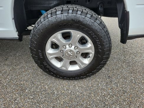 Used 2024 RAM 2500 Big Horn w/ Off Road Package image 8