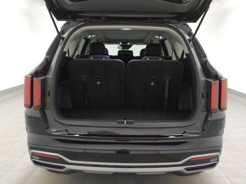 Used 2023 Kia Sorento S w/ Panoramic Sunroof Package FWD image 29