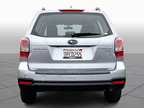 Used 2016 Subaru Forester 2.5i w/ Alloy Wheel Package image 4