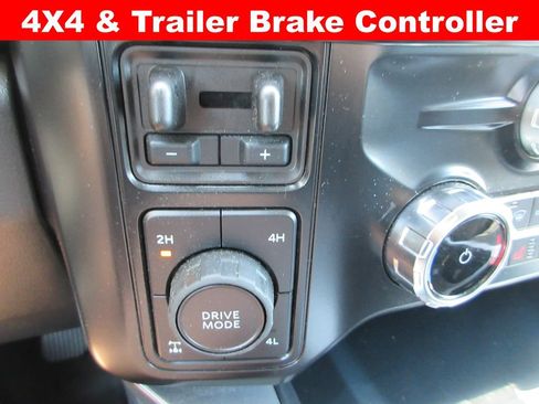 Used 2025 Ford F350 Lariat w/ Lariat Ultimate Package AWD/4WD image 21