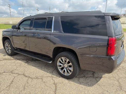 Used 2018 Chevrolet Suburban LT AWD/4WD image 5