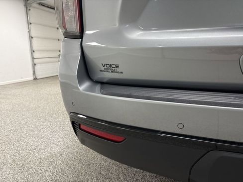 Used 2023 Chevrolet Tahoe Z71 w/ Luxury Package image 37