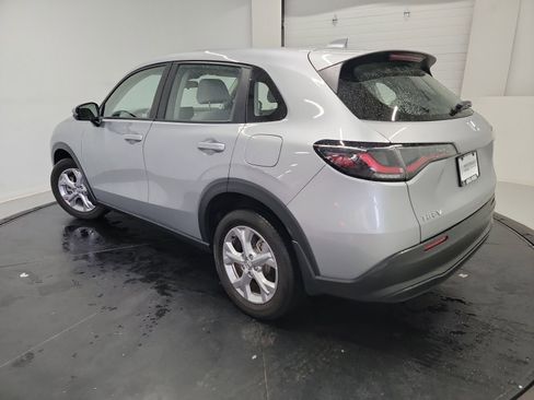 Used 2023 Honda HR-V LX image 6