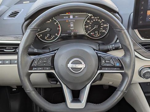 Used 2025 Nissan Altima 2.5 SL image 15