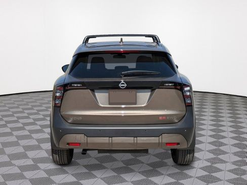 New 2026 Nissan Kicks SR w/ Cold Weather Package image 4