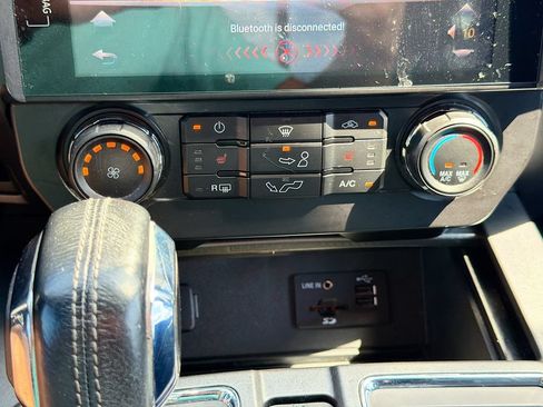 Used 2015 Ford F150 XLT w/ Equipment Group 302A Luxury RWD image 16